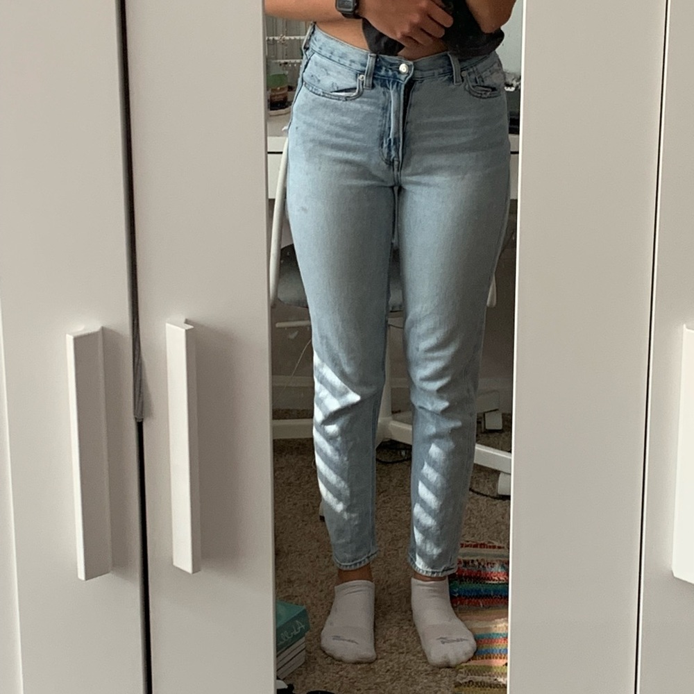 American Eagle Mom jeans size 2